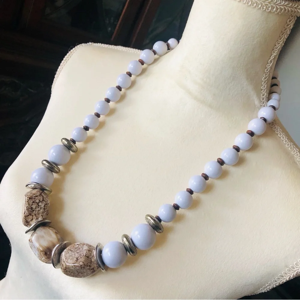 Handcrafted repurpose mixed material chunky bead necklace - Picture 4 of 9